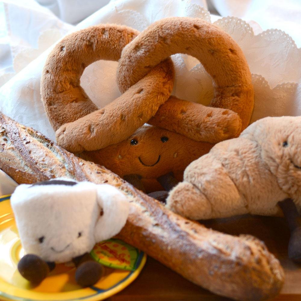 楽天市場】【正規品】【ラッピング】 Jellycat Amuseable Pretzel