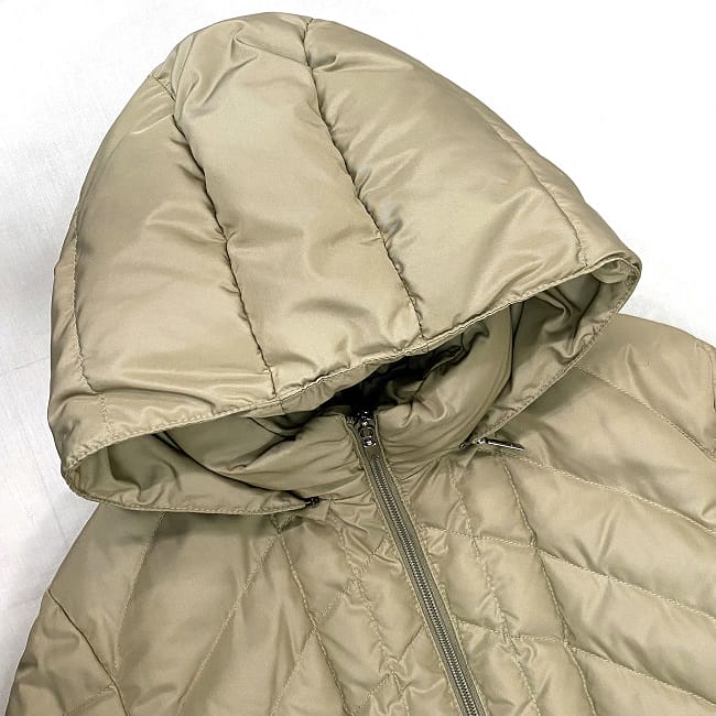 楽天市場】【送料無料】 モンクレール ダウンコート ベージュ 49328