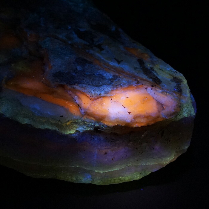 楽天市場】北海道蛍光オパール 原石 約591.4g 北海道産 一点もの