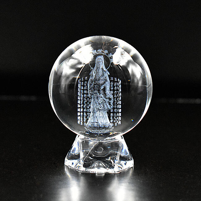 楽天市場】【縁起物】水晶-観世音菩薩（般若心経入り）◇水晶製（径5cm