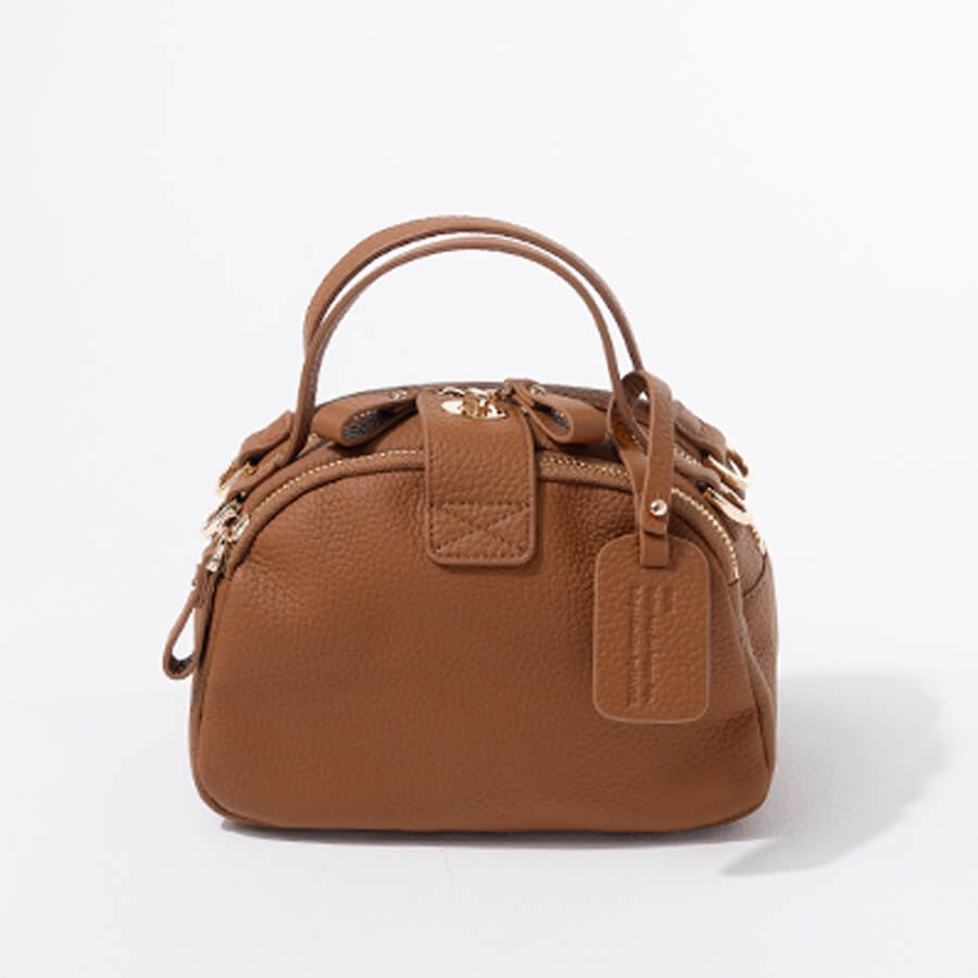 楽天市場】これひとつで全て解決する存在感｜ 本革 ショルダーバッグ