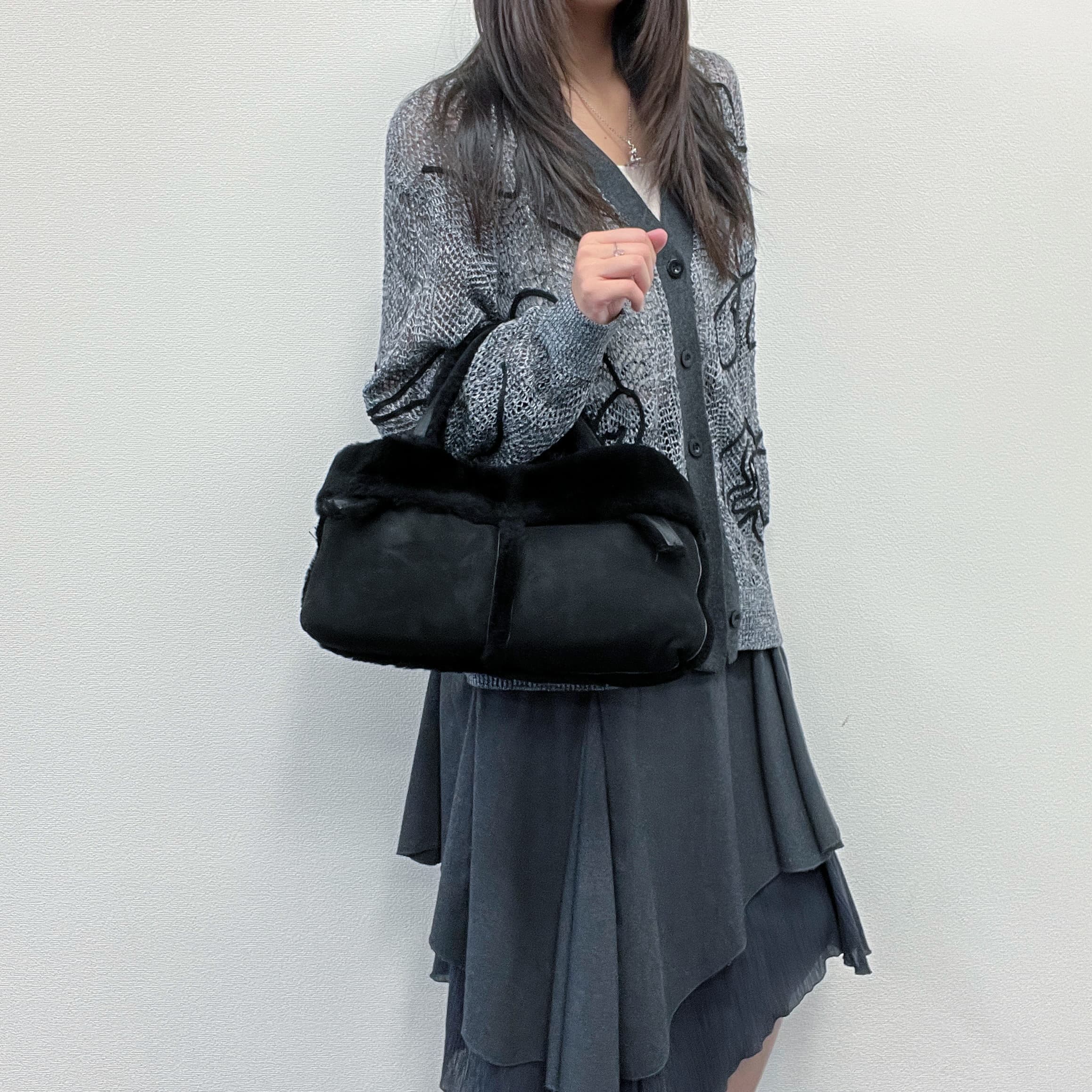 楽天市場】ロエベ ムートン（バッグ・小物・ブランド雑貨）の通販