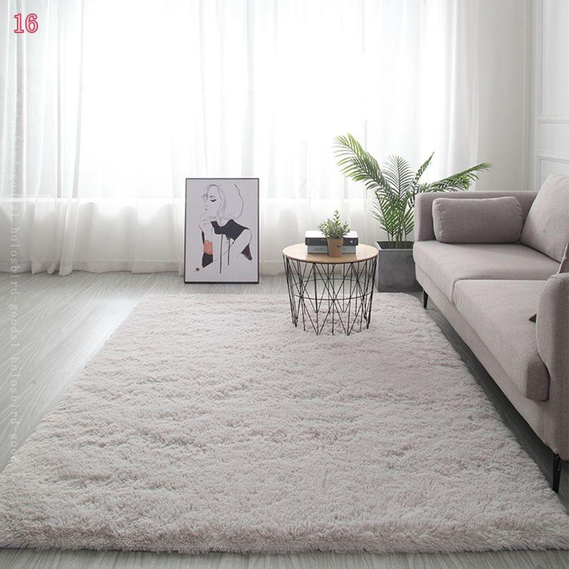 FUR ムーンカーペットラグ 200x200 FUR ムーンカーペットラグ 200x200