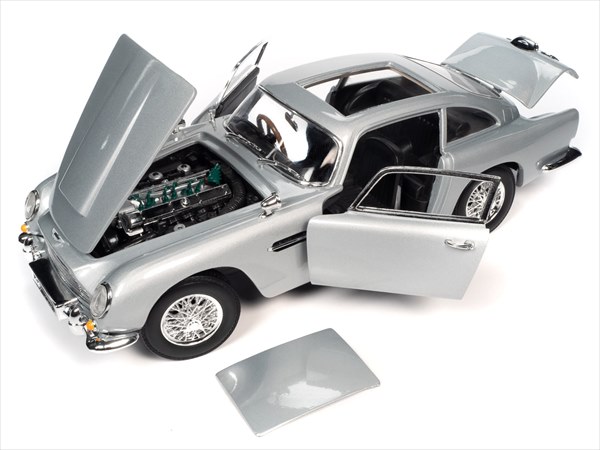 楽天市場】ミニカー 1/18 007 ノータイムトゥダイ アストンマーチン