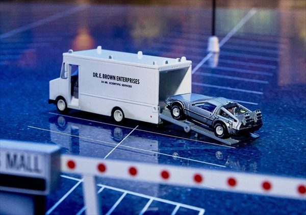 楽天市場】ミニカー 1/64☆HotWheels バックトゥザフューチャー