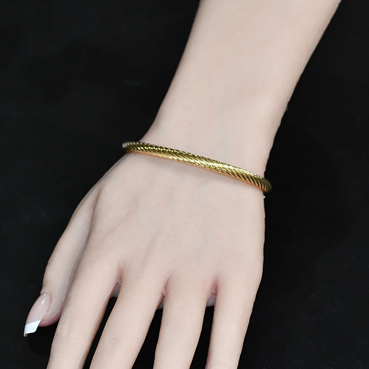 楽天市場】磁気バングル タイプA イエローゴールド ブレスレット