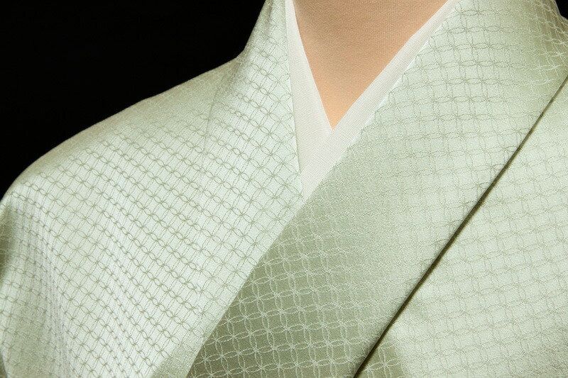 楽天市場】色無地 緞子 七宝文 白青磁【反物1反・胴裏1枚・共色八掛1枚