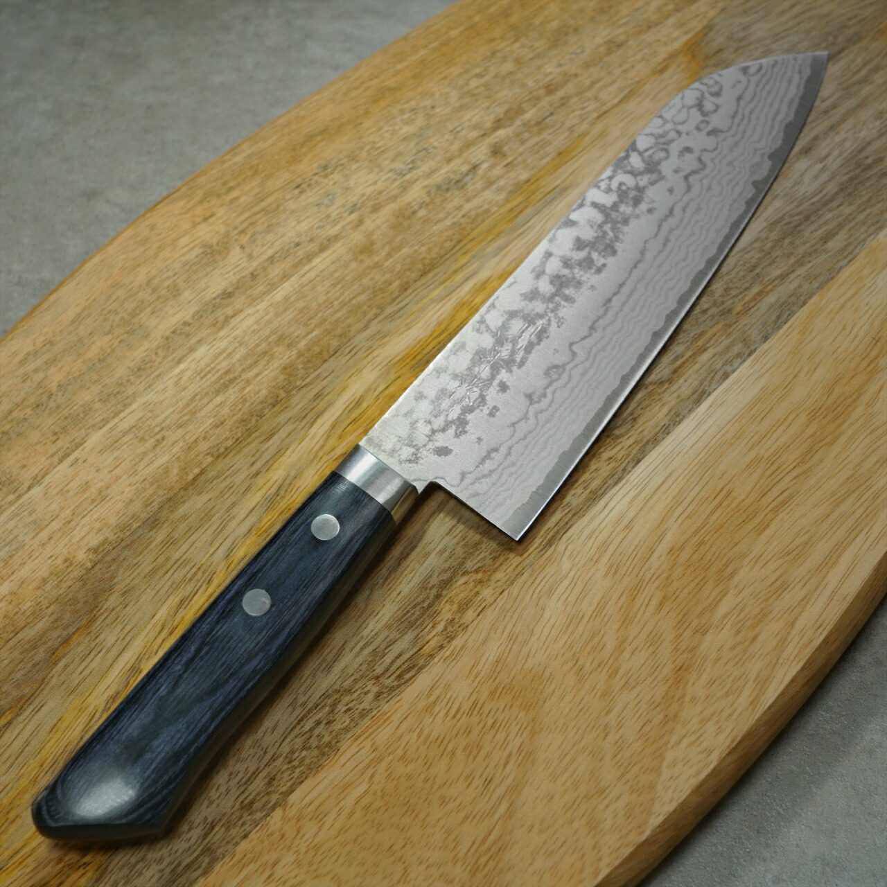 楽天市場】包丁 三徳包丁 170mm V金10号 積層 訓平作 彩流 青柄 増谷