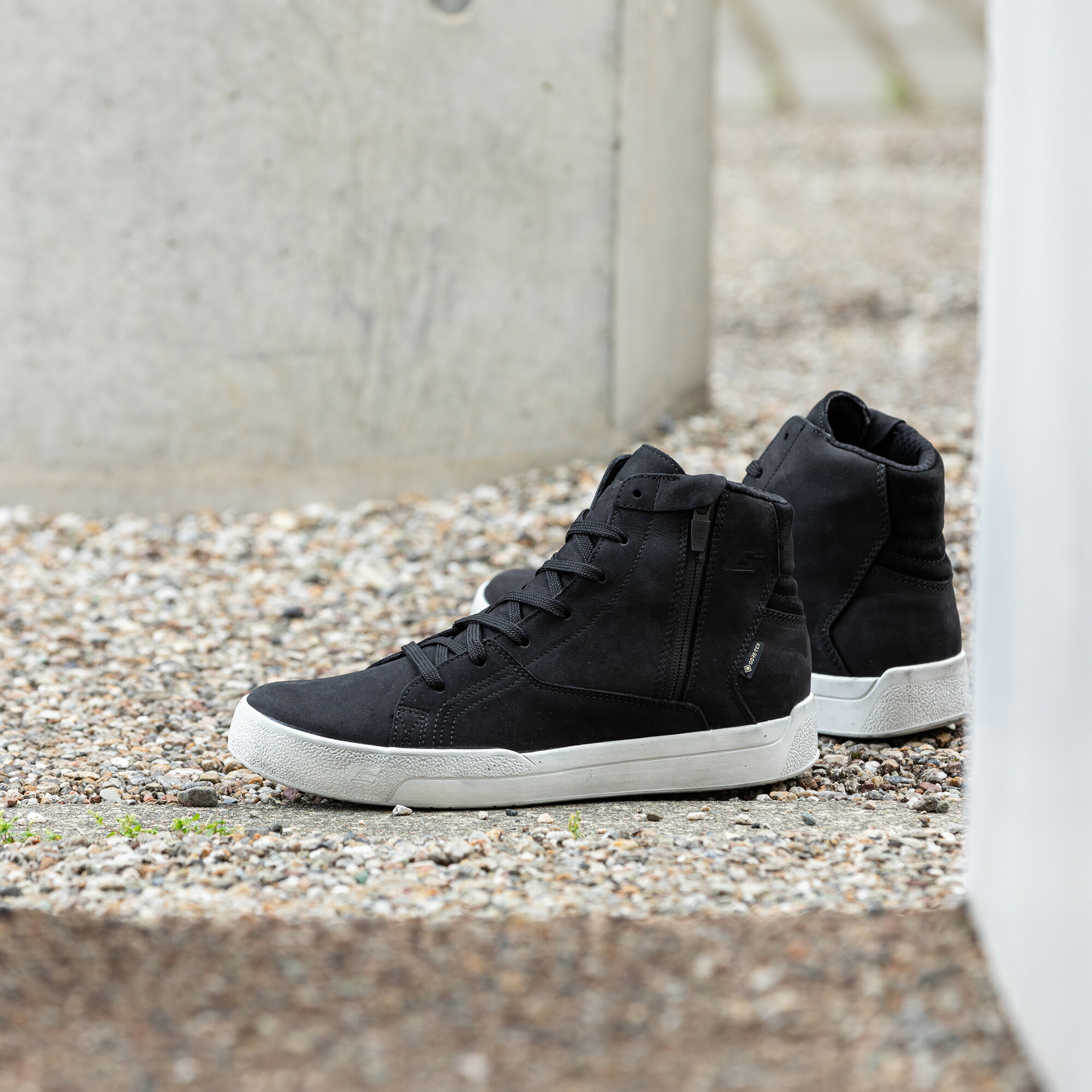 楽天市場】【正規総代理店】ガエルネ Gローム ゴアテックス ブラック