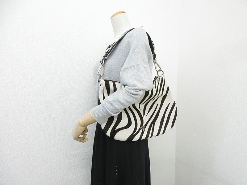 楽天市場】PRADA(プラダ) ゼブラ ワンショルダーバッグ/ハンドバッグ