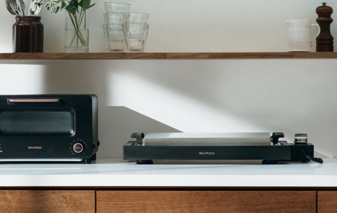 楽天市場】バルミューダ ホットプレートK10A-BK ザ・プレート プロ