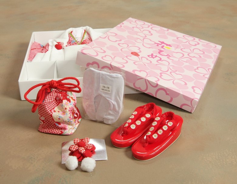 楽天市場】七五三 着物 3歳 女の子 被布セット 京都花ひめ 赤地総疋田