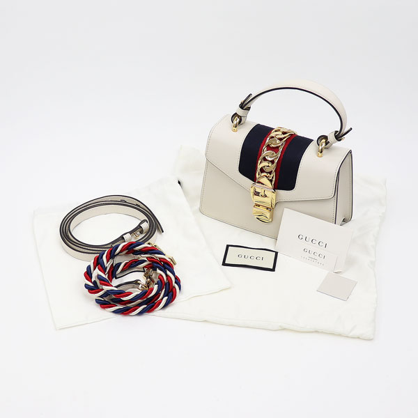 楽天市場】【美品】グッチ 【GUCCI】 シルヴィ レザー ミニバッグ