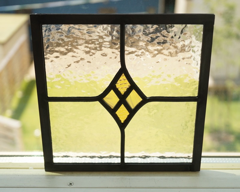 楽天市場】ステンドグラス パネル 住宅用 4つのダイヤ 曲線 コハク