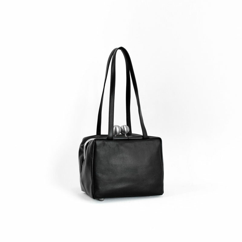 楽天市場】【kawa-kawa公式】 トートバッグ レディース 軽量 本革 上質