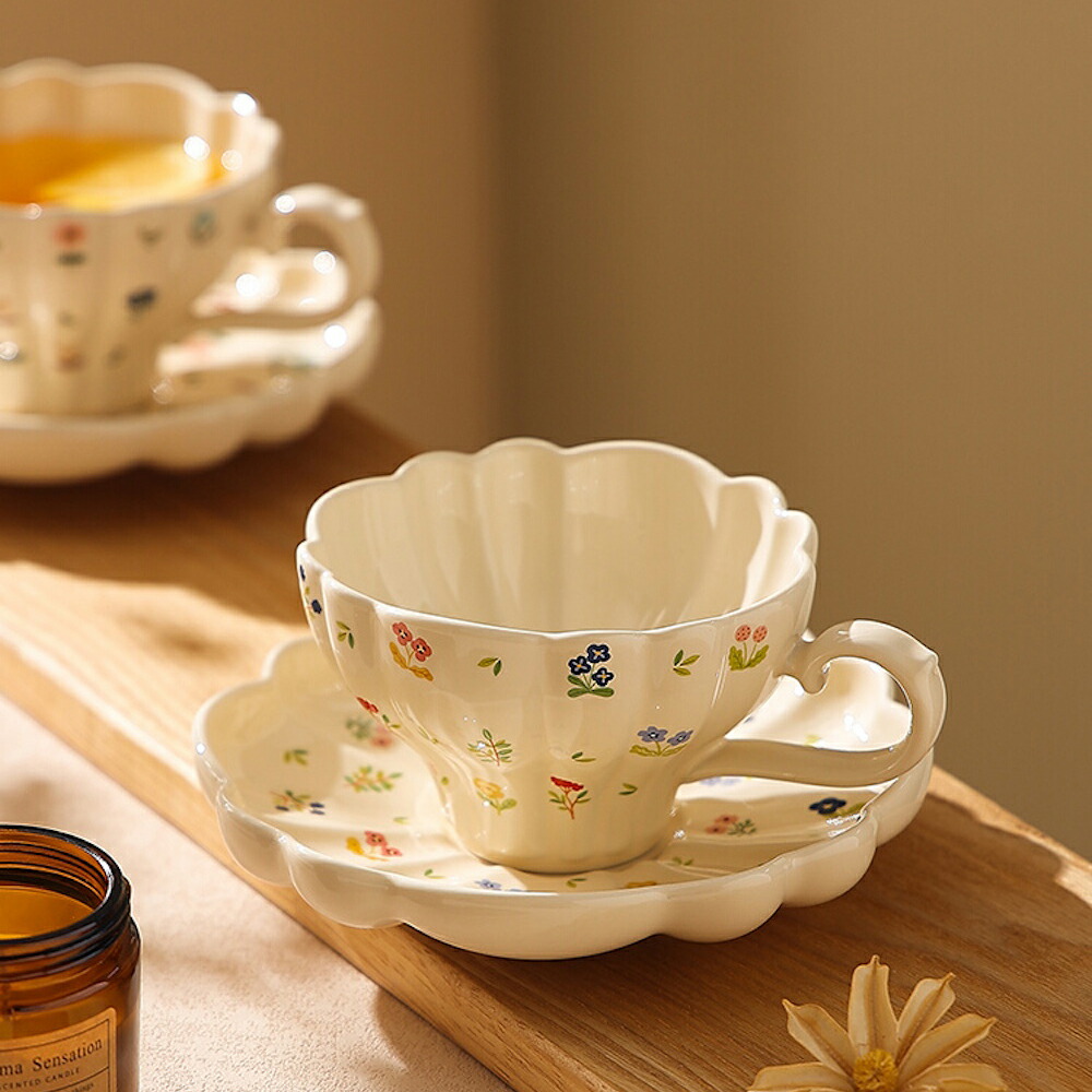 楽天市場】癒される 小花柄 紅茶マグカップ＆ソーサー かわいい 小花