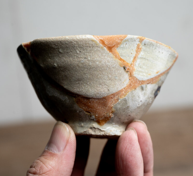 楽天市場】骨董○無地唐津ぐい呑み○古唐津 / 発掘修復品 (呼継品