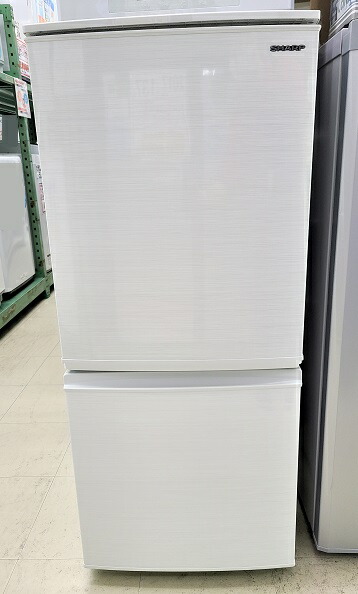 楽天市場】【中古品】 シャープ SHARP 137L ノンフロン冷凍冷蔵庫 2