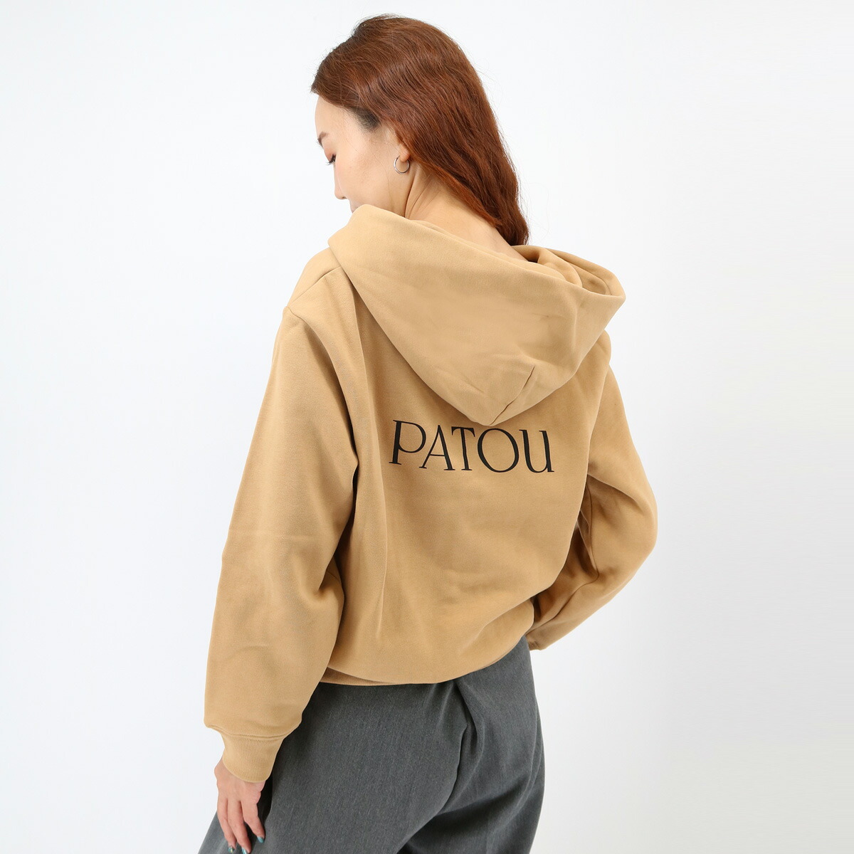楽天市場】◇PATOU パトゥ バッグロゴプリントパーカー JE007 9995