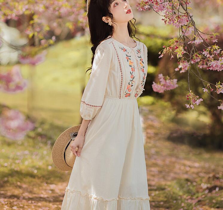 楽天市場】レトロ花柄刺繍マキシ丈ワンピース マキシワンピ パーティー