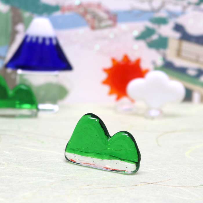 楽天市場】ガラス細工 山 山 やま mountain 緑 自然 ミニチュア ガラス