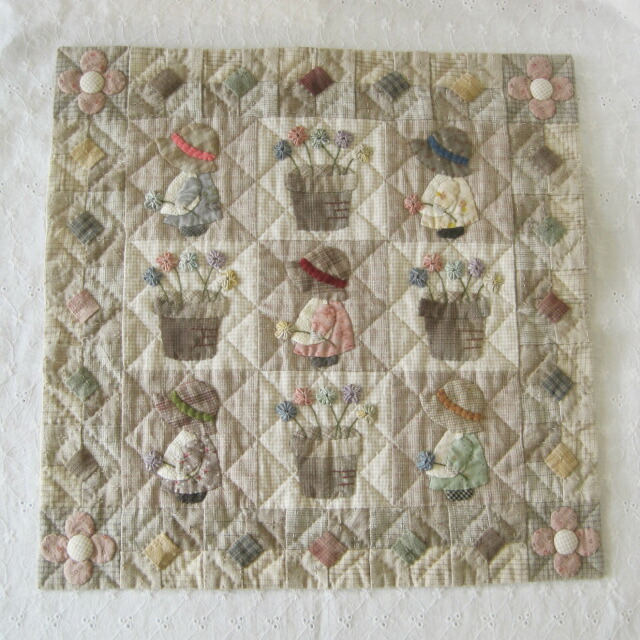 ☆手作りパッチワーク♪可愛いスーちゃん＆ハートいっぱいキルト