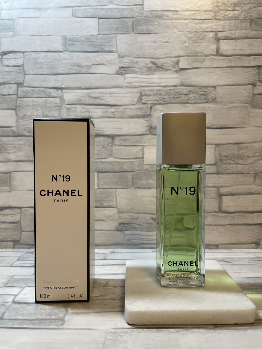 楽天市場】【送料無料】シャネル N.19 オードゥ トワレット