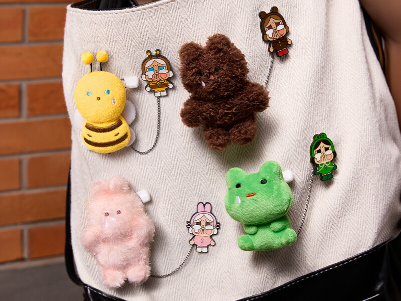 楽天市場】POP MART CRYBABY Crying Again シリーズ ぬいぐるみバッジ