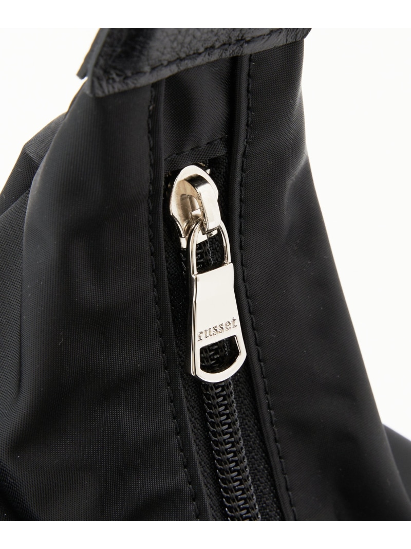 楽天市場】《3/4~価格改定》クラウズナイロンラウンドビッグショルダー