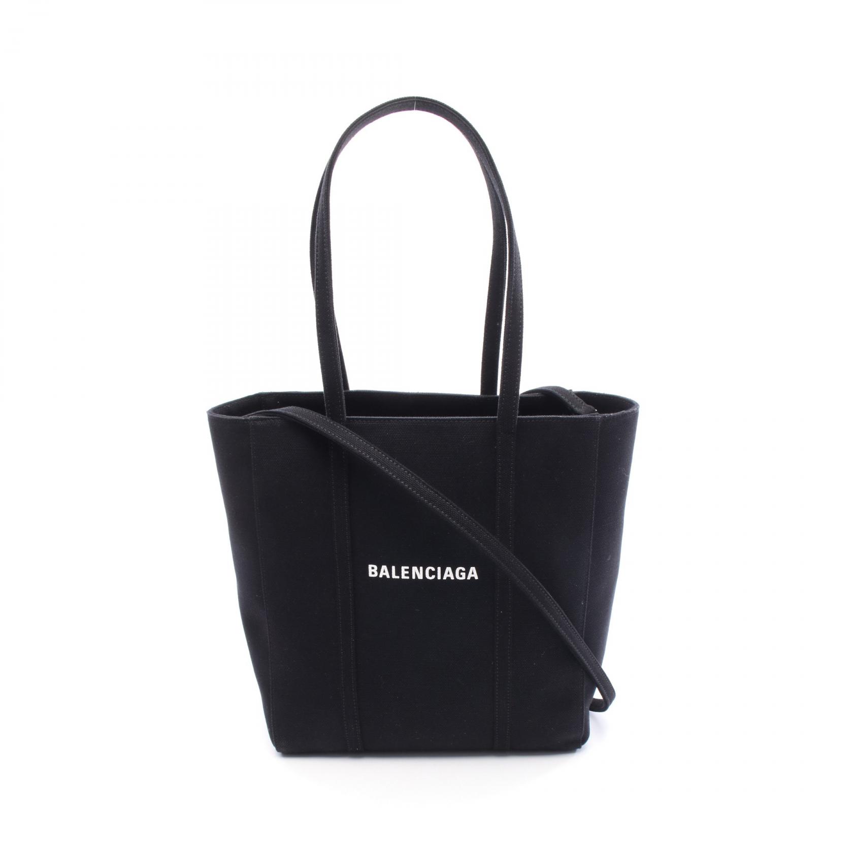 楽天市場】balenciaga everyday xsの通販