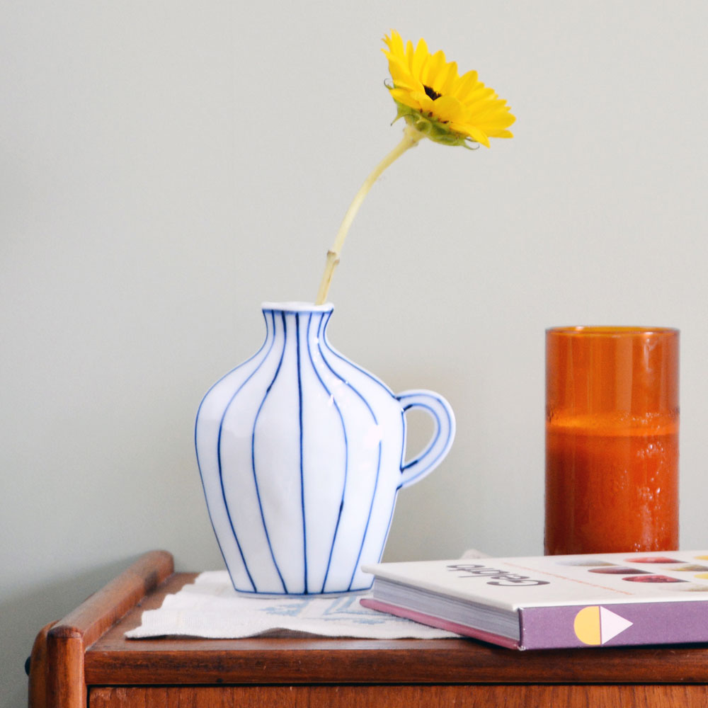 楽天市場】眞窯 リバーシブルな花びん 波とストライプ（ 小さい取手