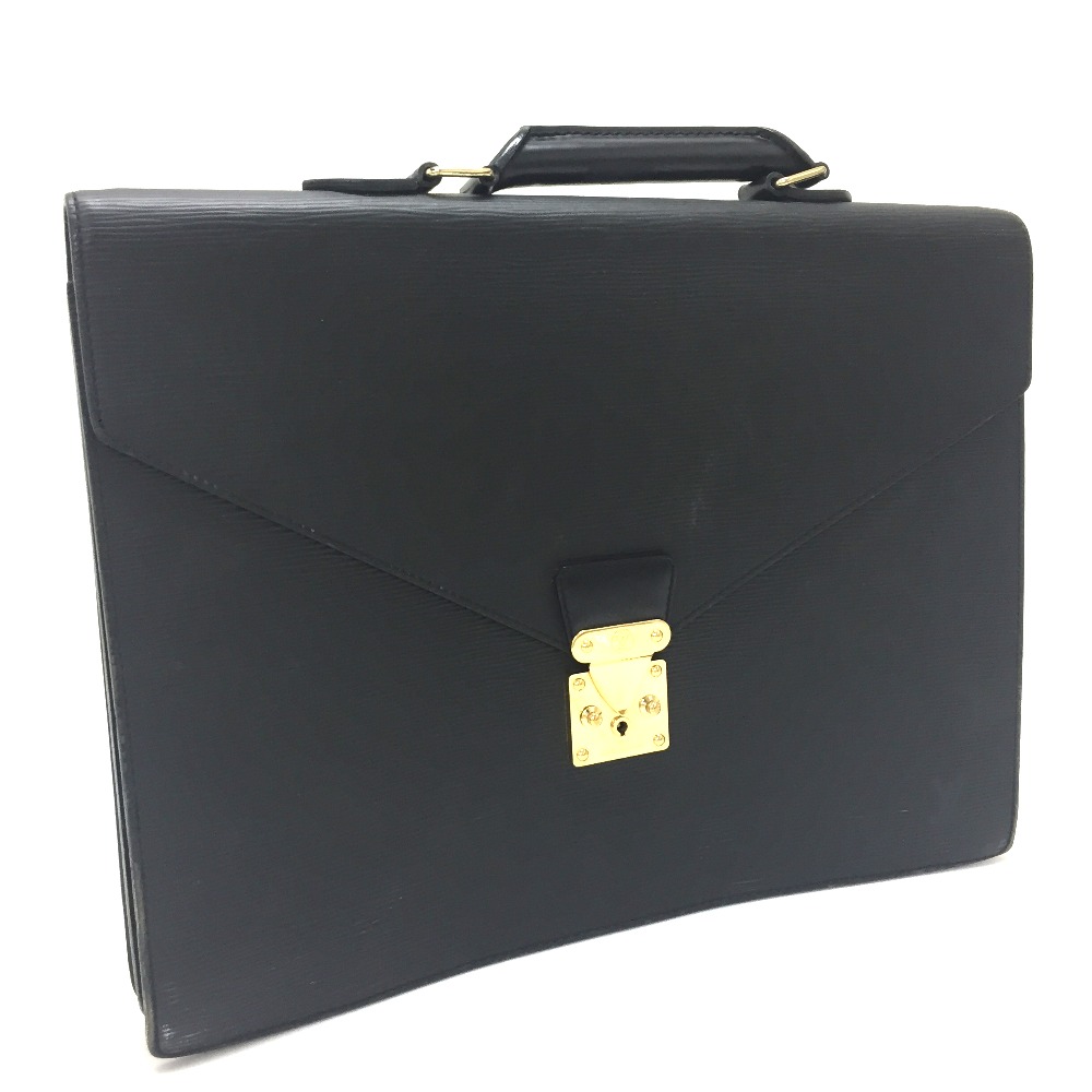 ルイヴィトン タイガ セルヴィエット モスコバ ブラック A4 ブリーフ