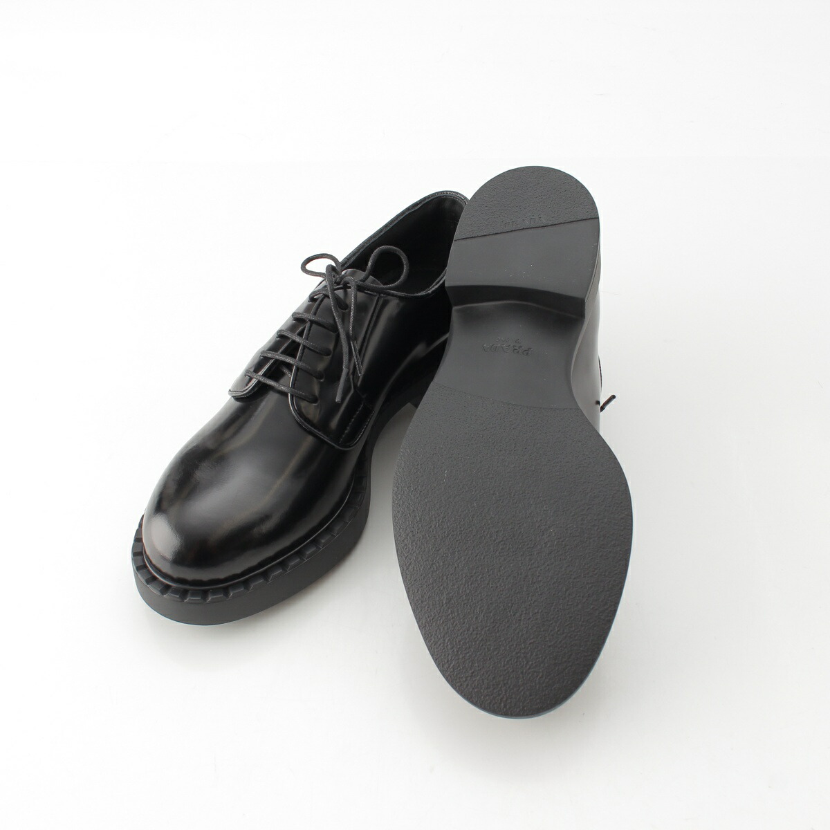 と*ぃ様 PRADA DNC713プレーン トゥ レザー ドレスシューズ 38 216479