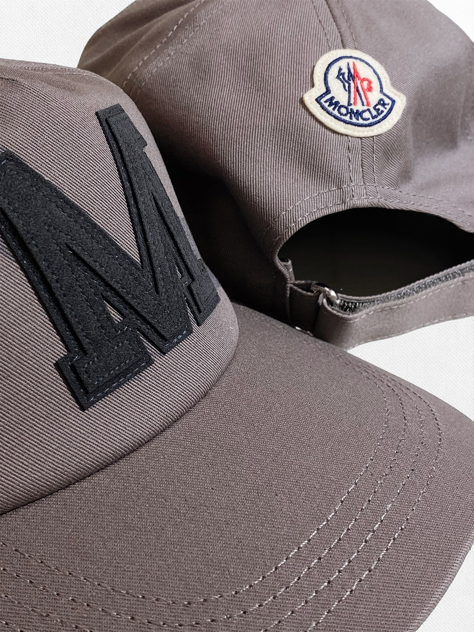 楽天市場】【定価59,400円(税込)】MONCLER モンクレール カレッジ