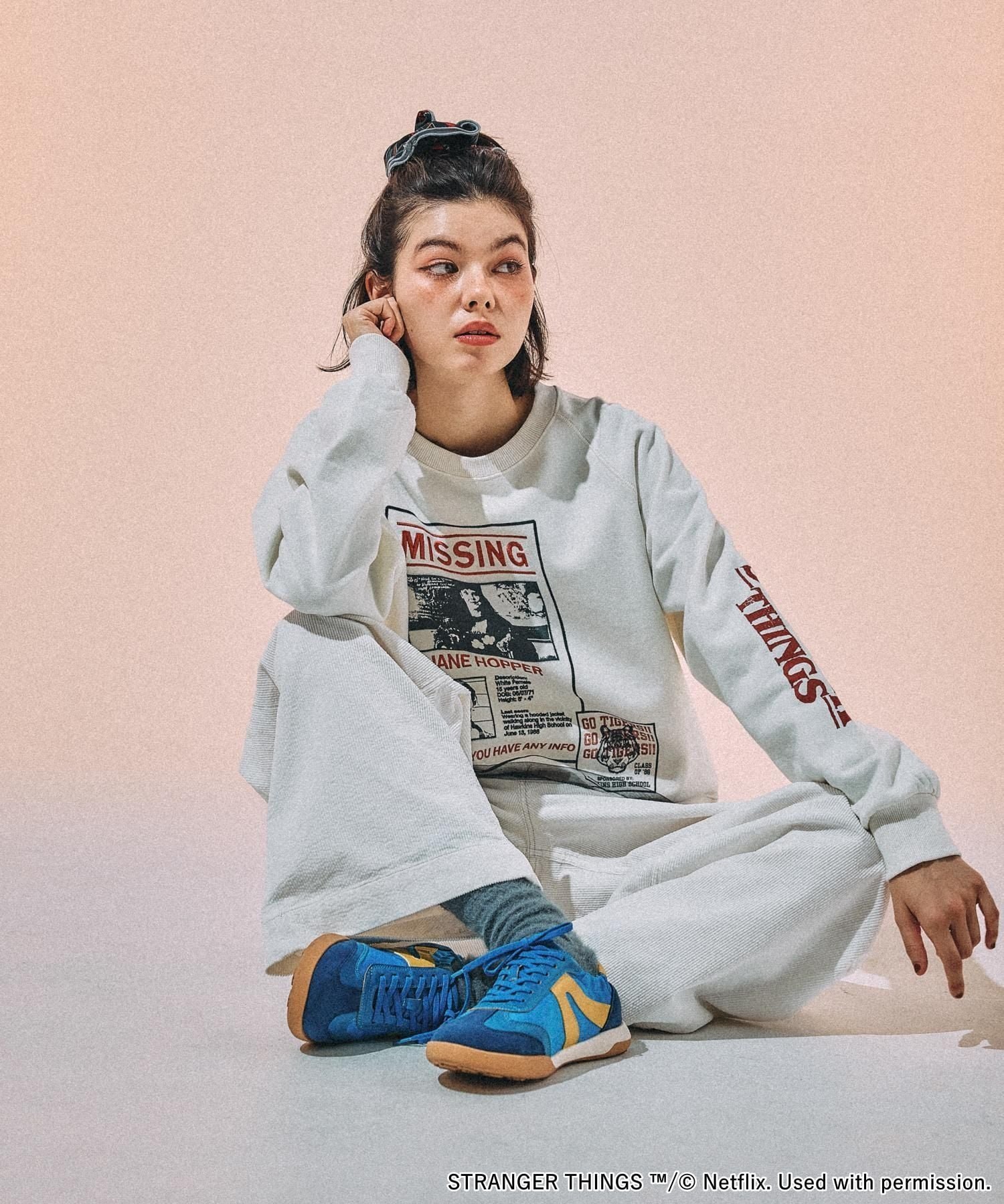 niko and ｜【STRANGER THINGS】コラボカラビナ付きシュシュ