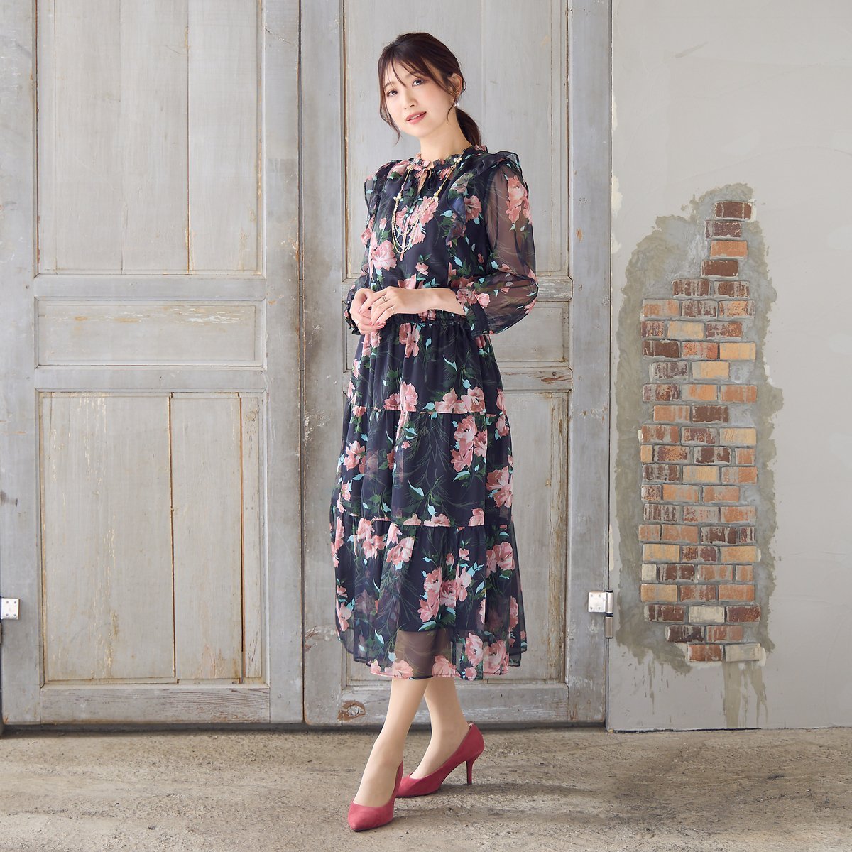 Rose Tiara｜【手洗いOK】ボタニカル風フラワーワンピース | Rakuten