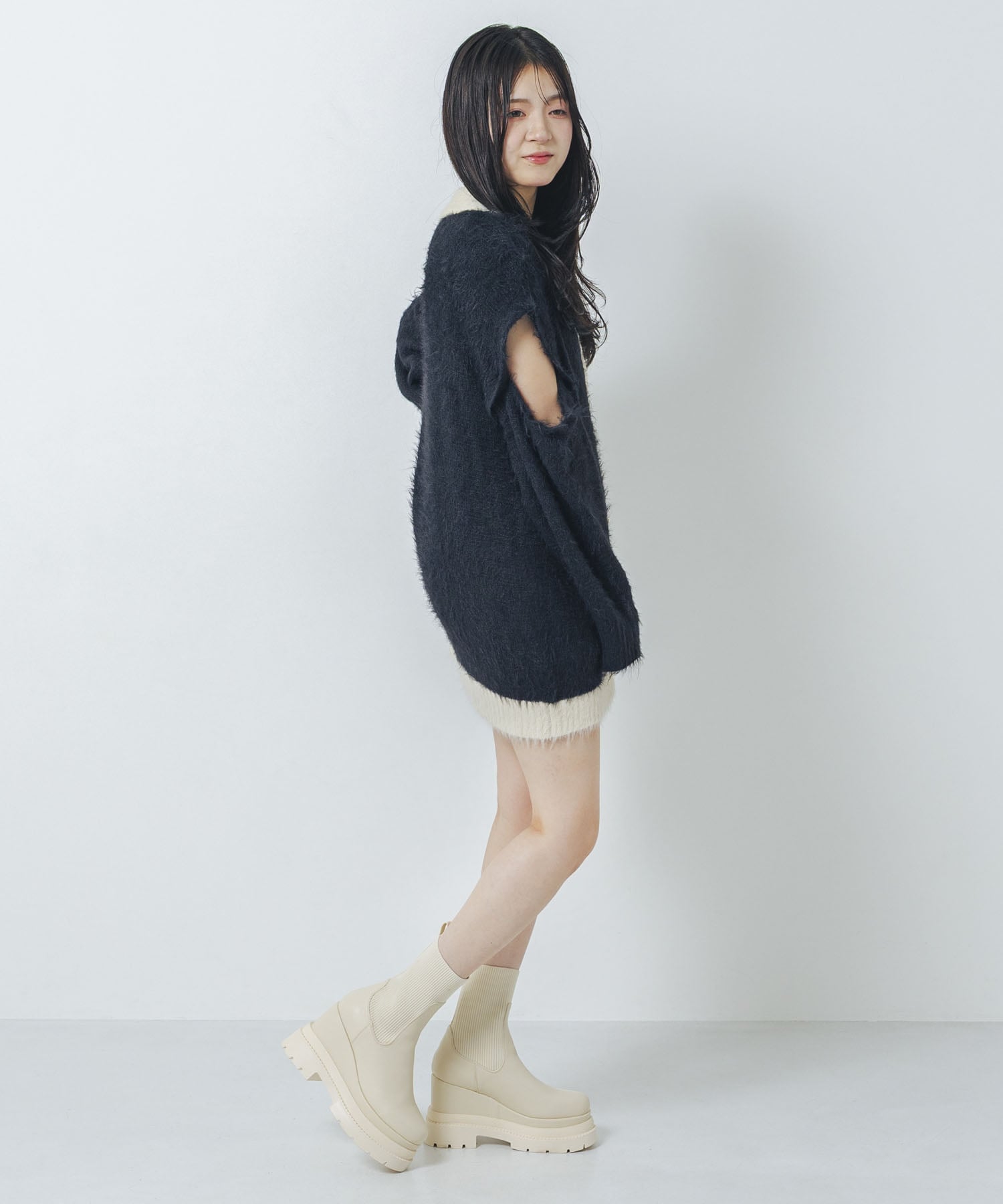 EVOL｜【ふかふか・クッション入り】11cmニットショートブーツ