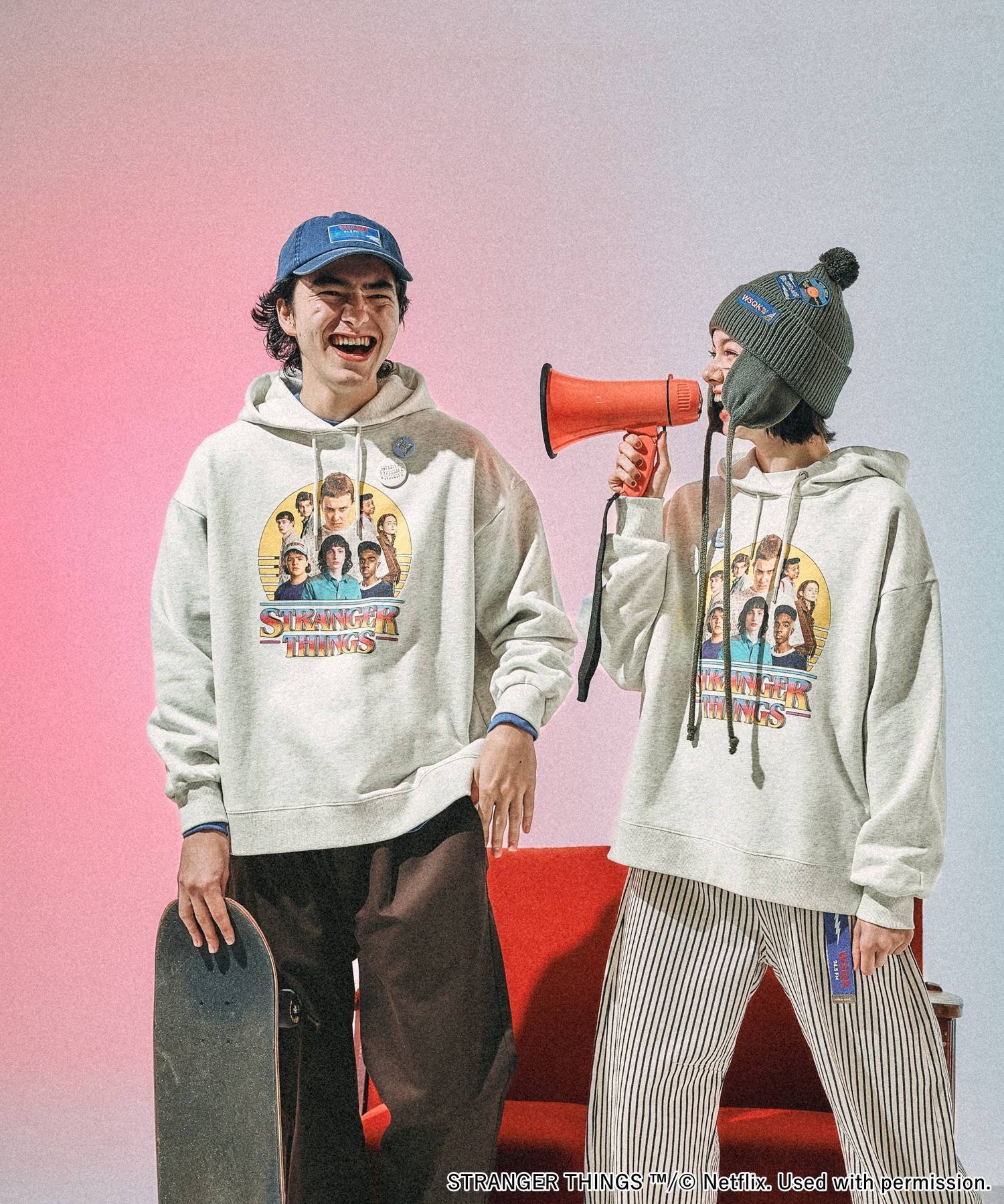 niko and ｜【STRANGER THINGS】コラボ 缶バッチ付きパーカー