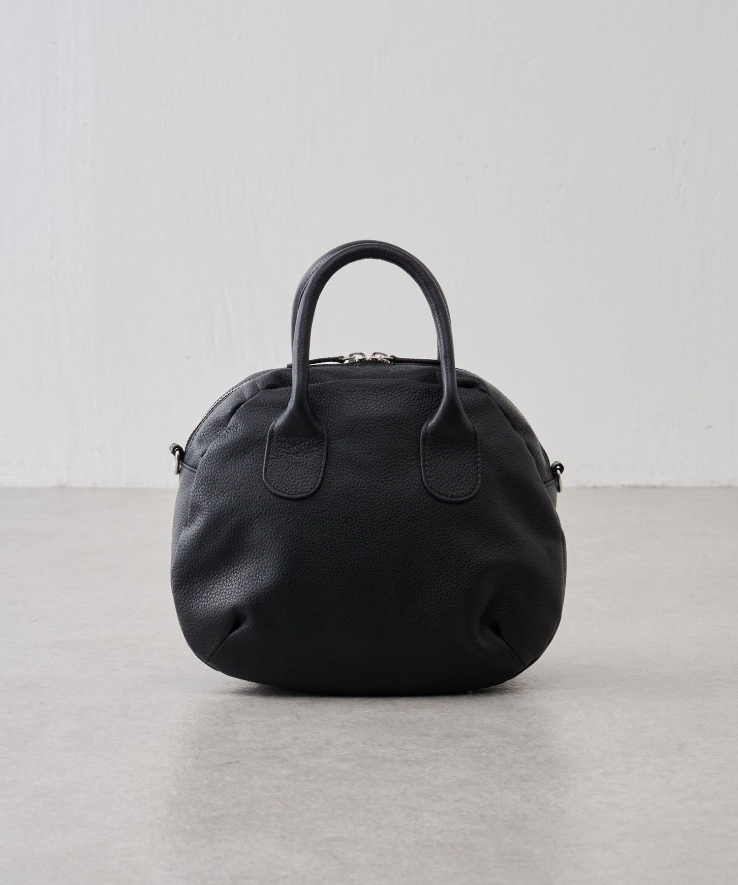 BEARDSLEY｜《本革》ラウンドミニボストンバック | Rakuten Fashion