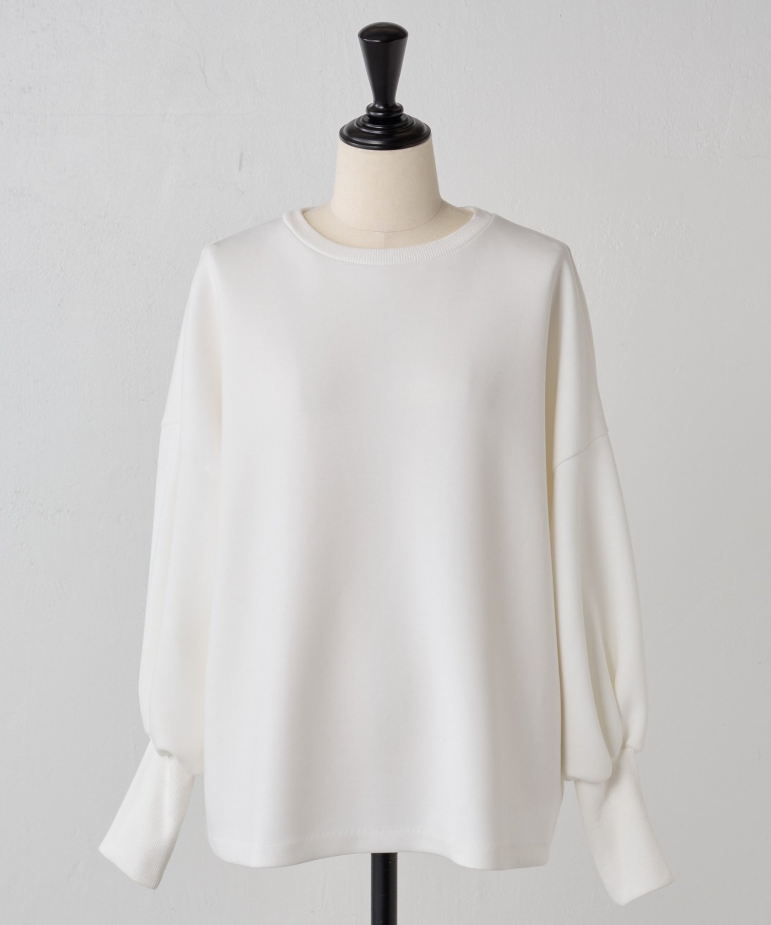 BEARDSLEY｜ダンボールパフトレーナー | Rakuten Fashion(楽天