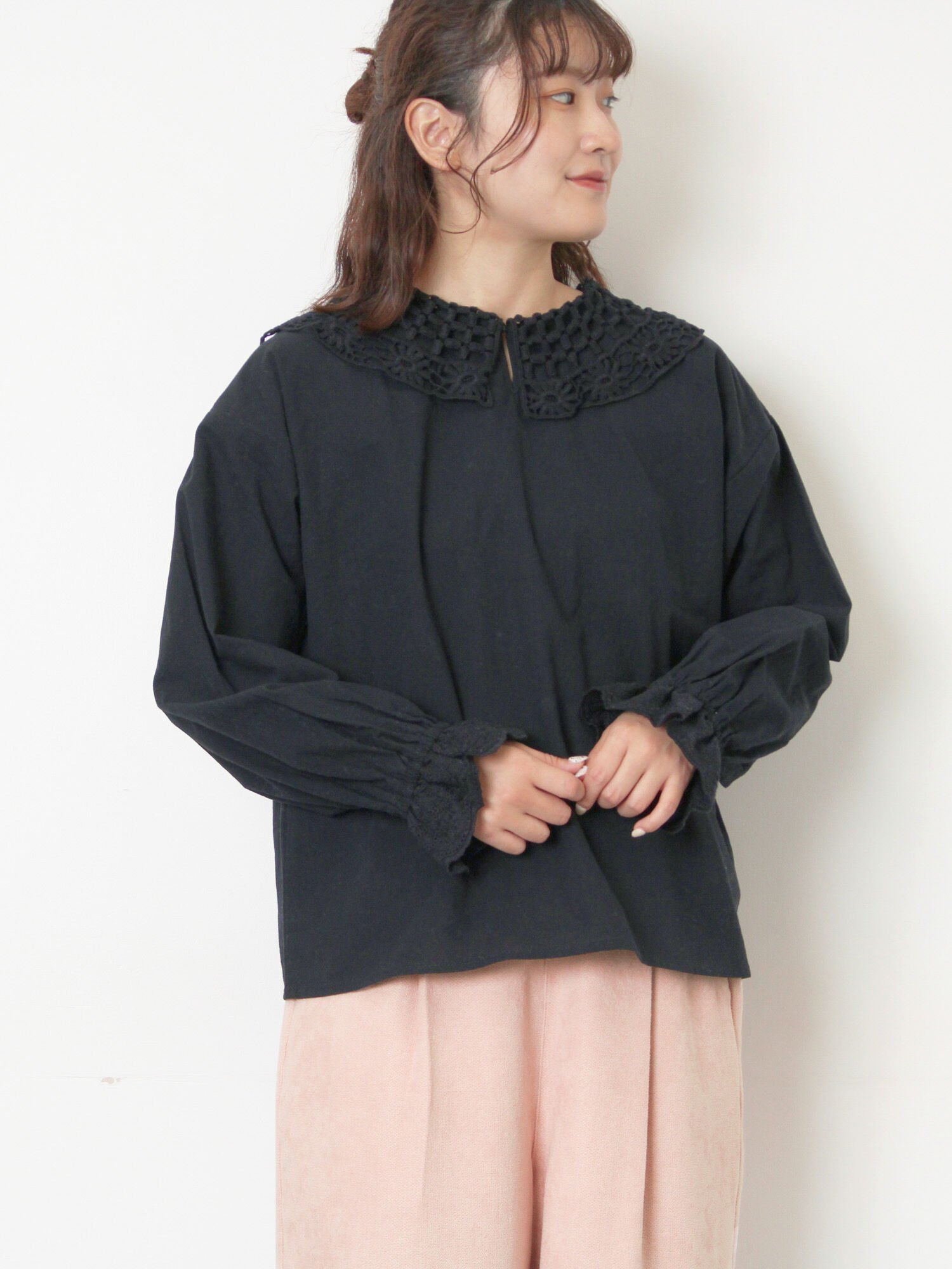 Samansa Mos2｜【WEB限定】前後2WAYレース襟ブラウス | Rakuten