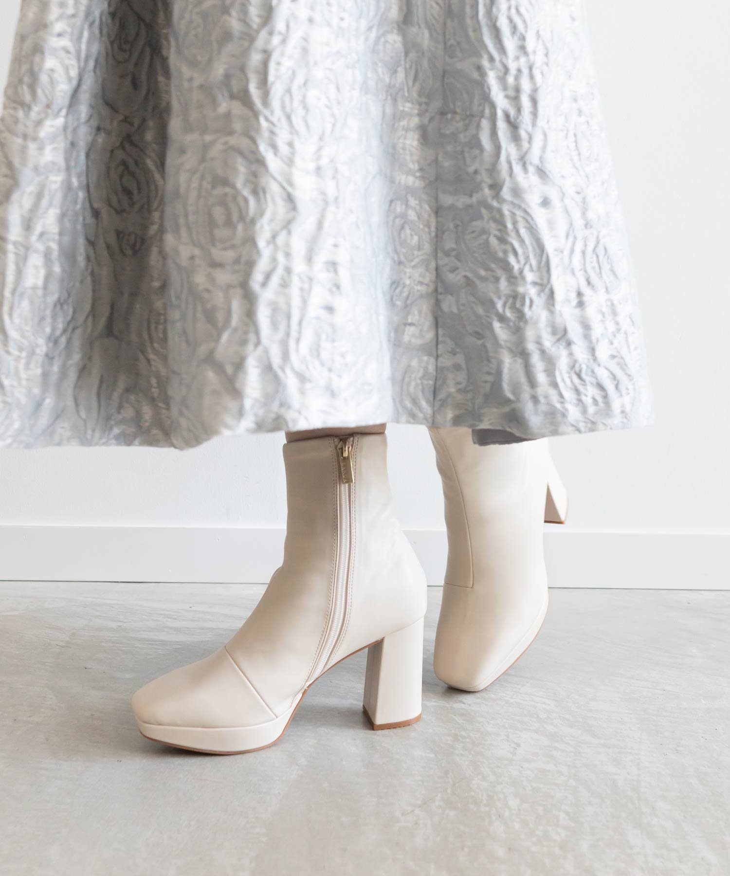 RANDA｜ストレッチ チャンキーヒールショートブーツ | Rakuten Fashion