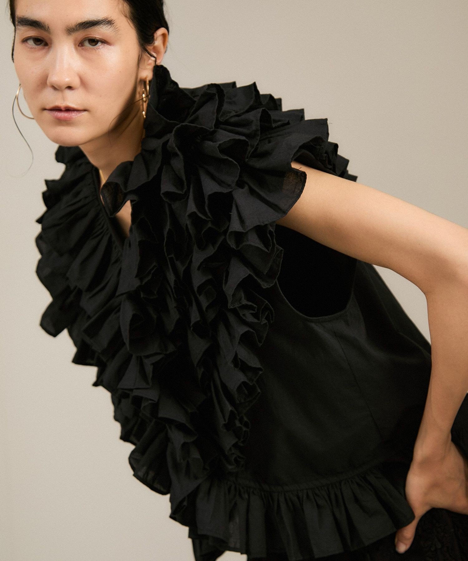 SALON adam et rope'｜【crinkle crinkle crinkle】別注フリルポンチョ