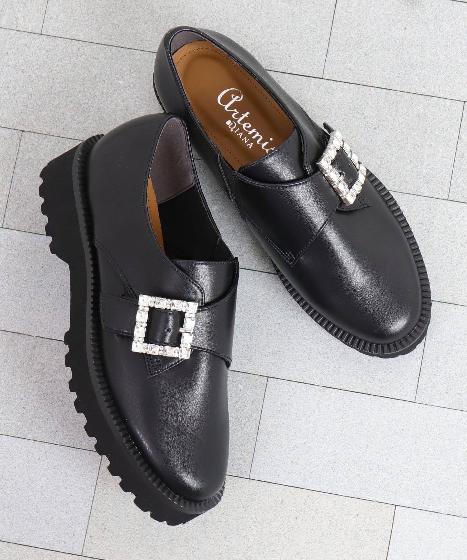 artemis by DIANA｜厚底ビジューバックルローファー | Rakuten Fashion