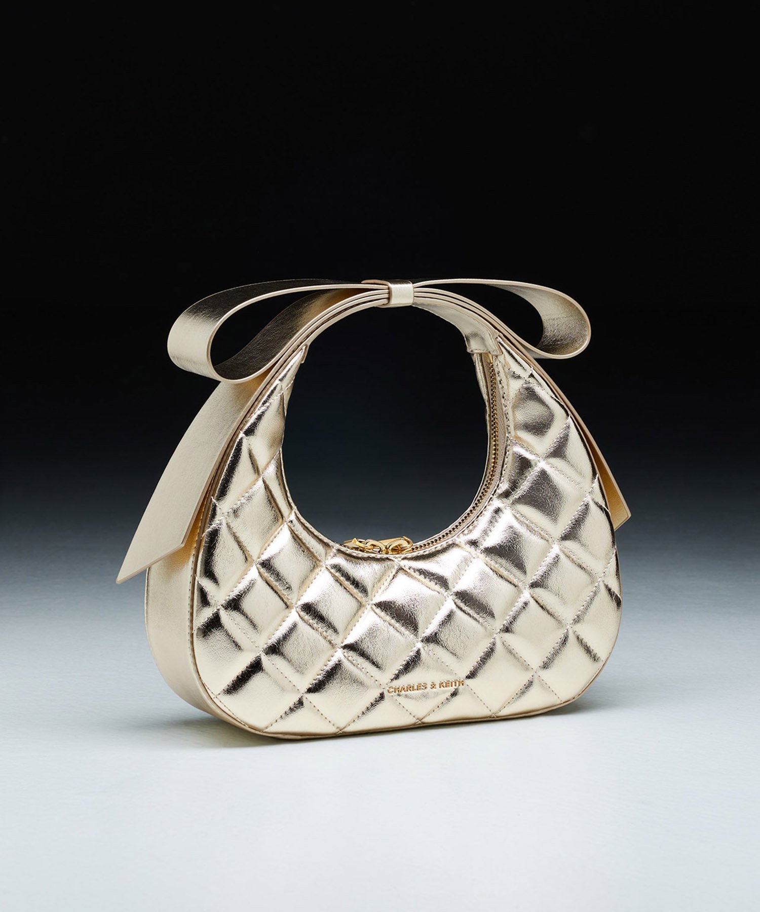 CHARLES & KEITH｜Janie ジェイニー キルトボウハンドル クレセント