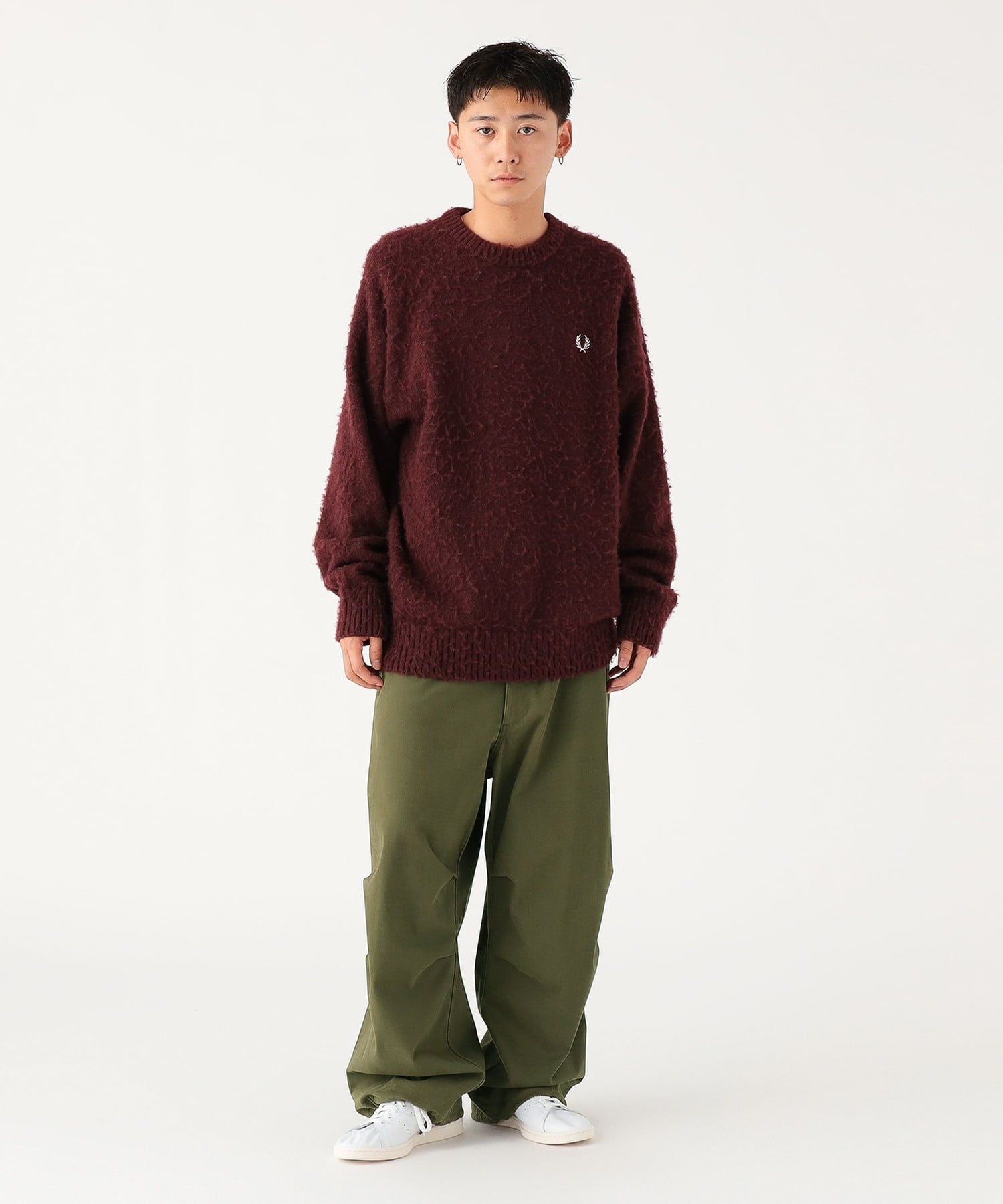 BEAMS MEN｜【別注】FRED PERRY / フラッフィー クルーネックニット