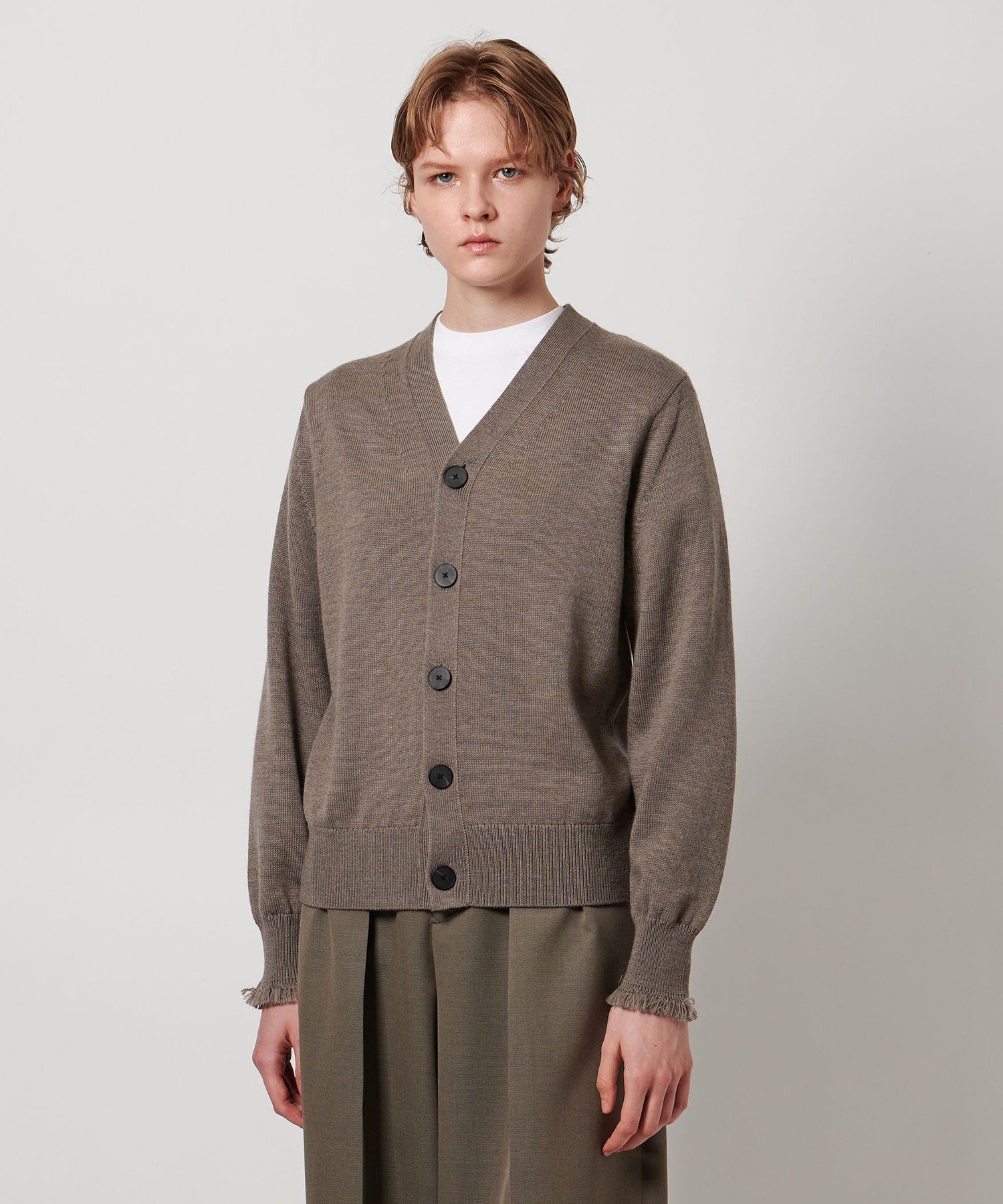 <LOEFF>9ゲージ フリンジ カーディガン UNISEX ネイビー0サイズ セール】＜LOEFF＞9ゲージ フリンジ カーディガン UNISEX（ニット