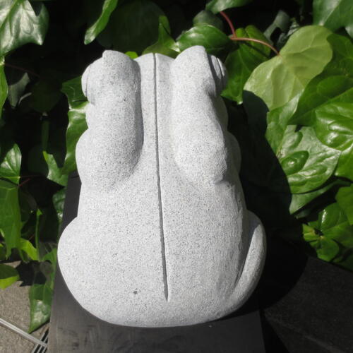 楽天市場】かえる カエル 全長33cm 置物 置き物 雑貨 御影石のオブジェ