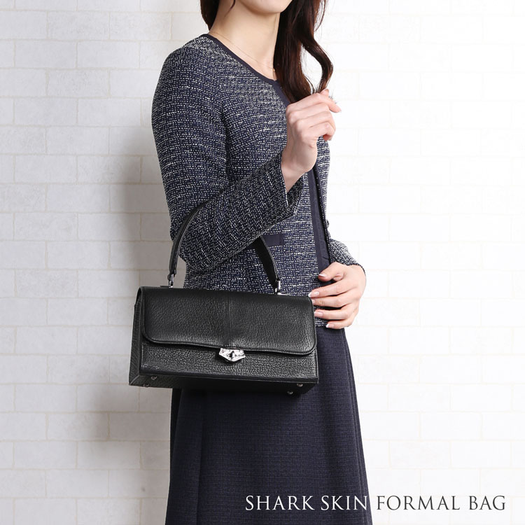 楽天市場】シャーク ブラック フォーマルバッグ 横型 レディース 日本