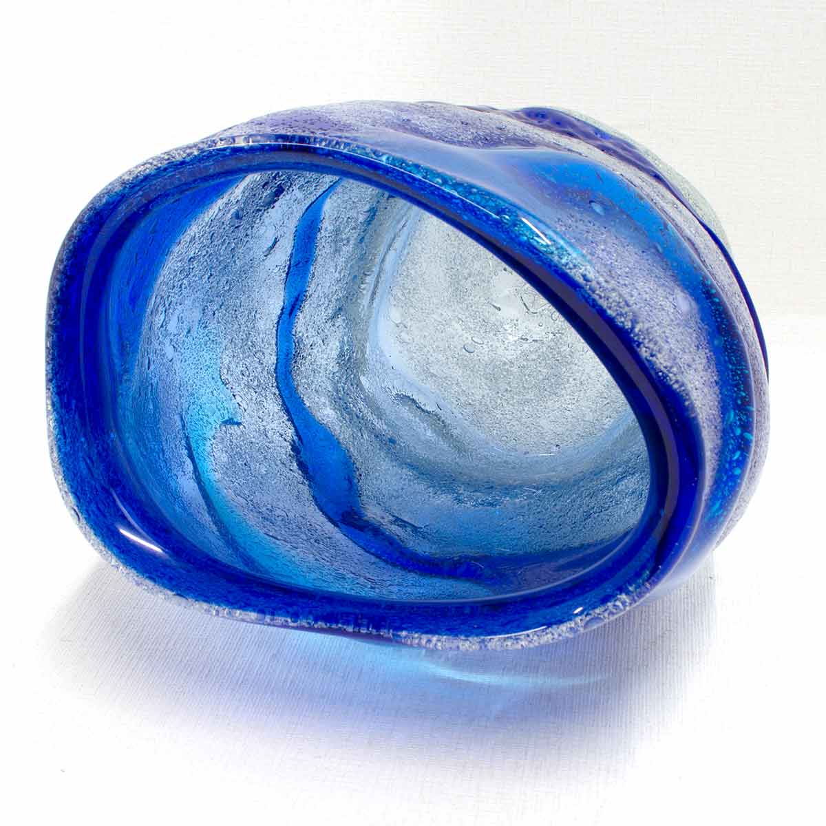 楽天市場】稲嶺盛吉(宙吹きガラス工房虹) 琉球ガラス 花入れ 白泡二色